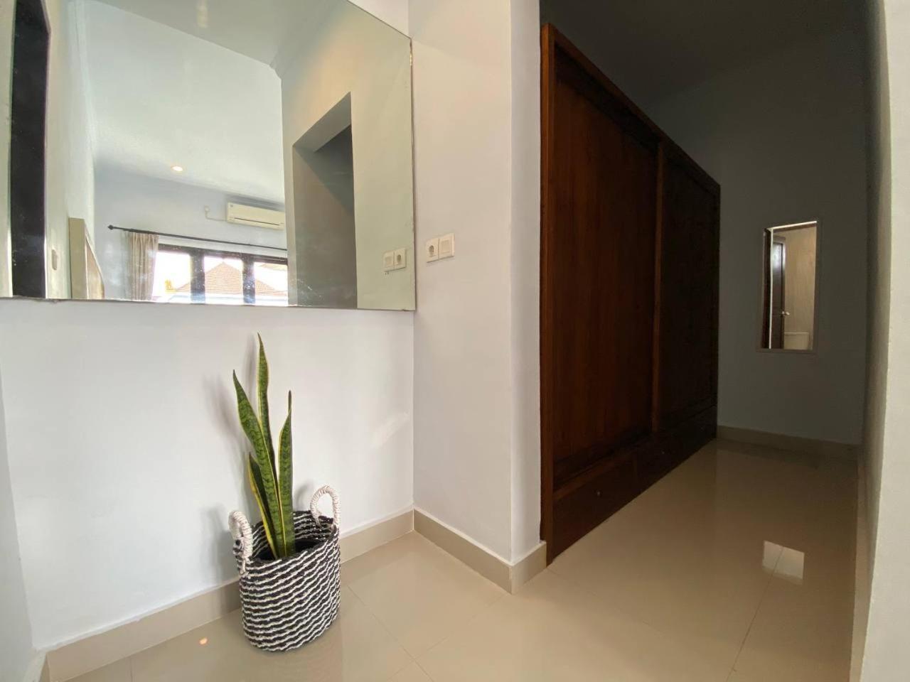 Villa Mayu Dedaries Seminyak Exterior foto